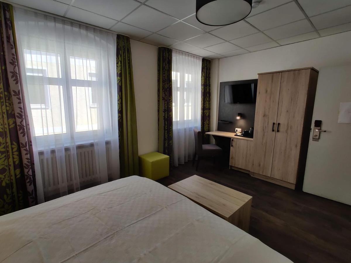 Hotel Goldene Traube Günzburg Exteriör bild