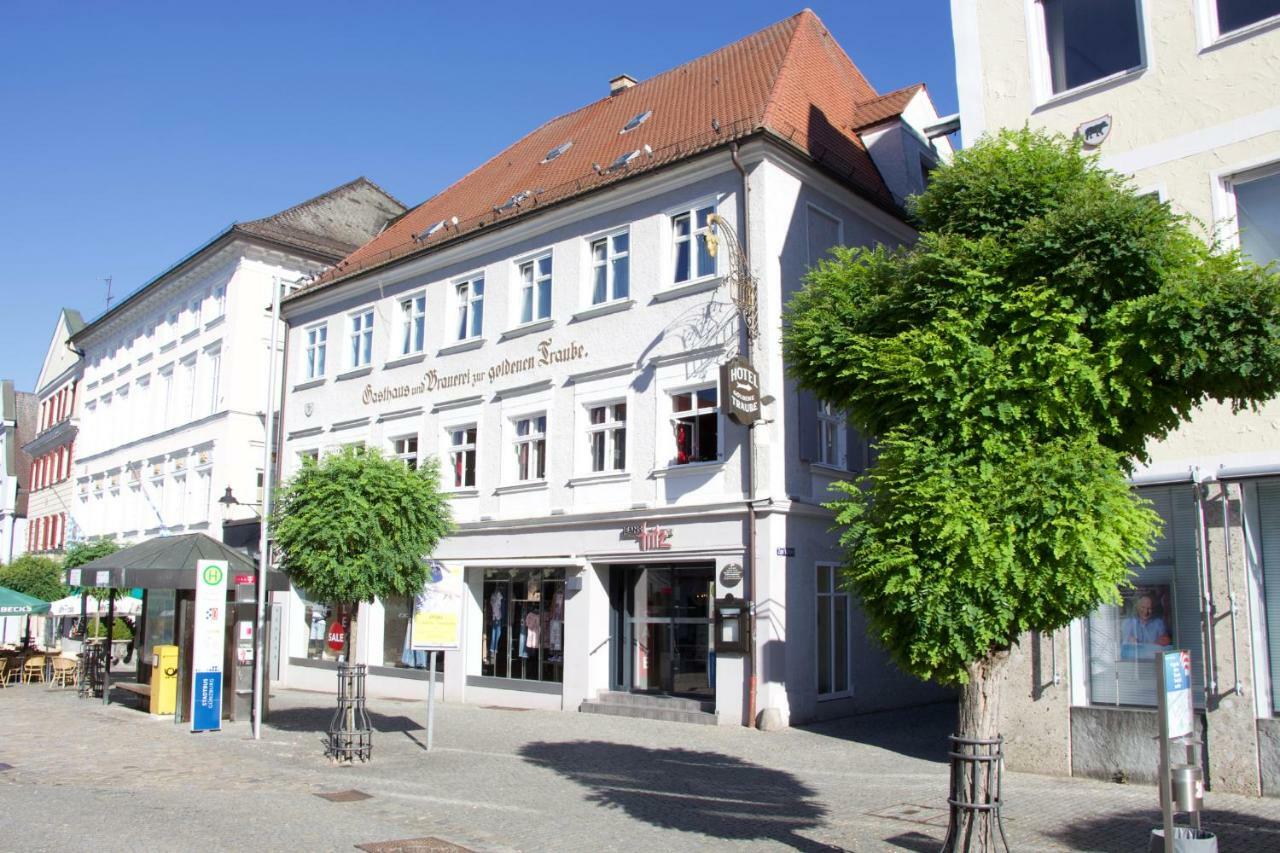 Hotel Goldene Traube Günzburg Exteriör bild