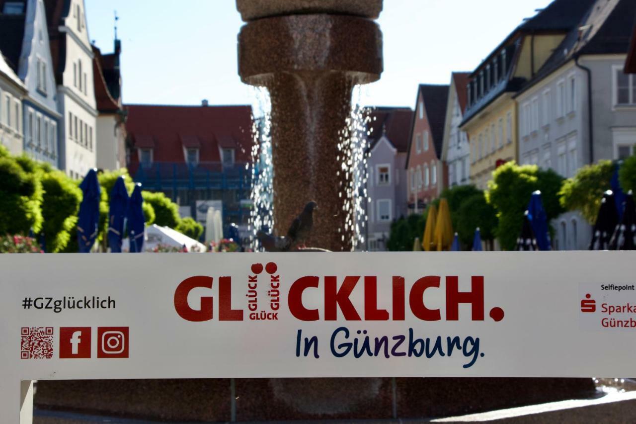 Hotel Goldene Traube Günzburg Exteriör bild
